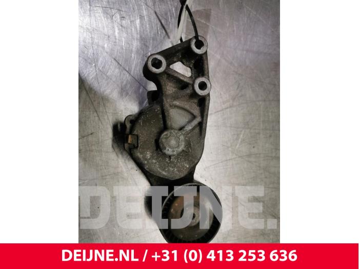 Usados Rodillo tensor correa múltiple Volkswagen Transporter Precio € 30,25 IVA incluido ofrecido por van Deijne Onderdelen Uden B.V.
