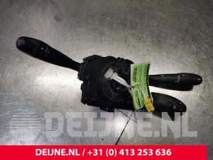 Usagé Commodo d'essuie glace Citroen Berlingo 1.6 HDI 16V 90 Prix € 72,60 Prix TTC proposé par van Deijne Onderdelen Uden B.V.