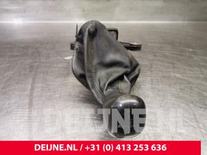 Used Gear stick Volkswagen Crafter 2.5 TDI 30/32/35/46/50 Price € 90,75 Inclusive VAT offered by van Deijne Onderdelen Uden B.V.