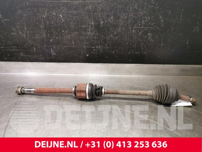 Front drive shaft, right from a Opel Vivaro 2.0 CDTI 2011