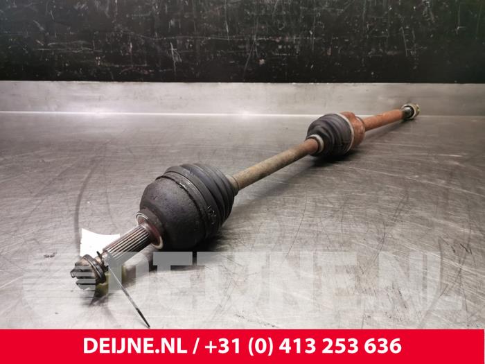Front drive shaft, right from a Opel Vivaro 2.0 CDTI 2011