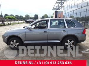 Used Door 4-door, front left Porsche Cayenne (9PA) 3.2 V6 24V Price € 300,00 Margin scheme offered by van Deijne Onderdelen Uden B.V.