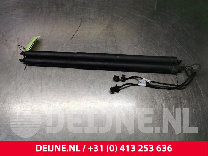 Set of tailgate gas struts Volvo V60 II 2.0 D3 16V 31690924 VOLVO