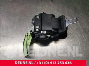 Używane Pas bezpieczenstwa lewy tyl Volvo V60 II (ZW) 2.0 D3 16V Cena € 150,00 Procedura marży oferowane przez van Deijne Onderdelen Uden B.V.