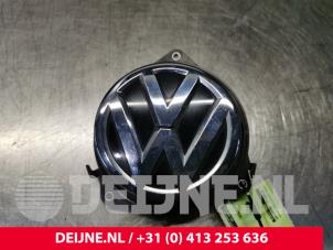 Usados Manija del portón trasero Volkswagen Golf VII (AUA) 1.6 TDI BlueMotion 16V Precio € 20,00 Norma de margen ofrecido por van Deijne Onderdelen Uden B.V.