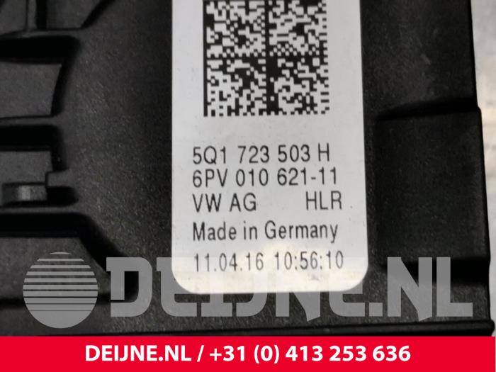Acelerador de un Volkswagen Golf VII (AUA) 1.6 TDI BlueMotion 16V 2016