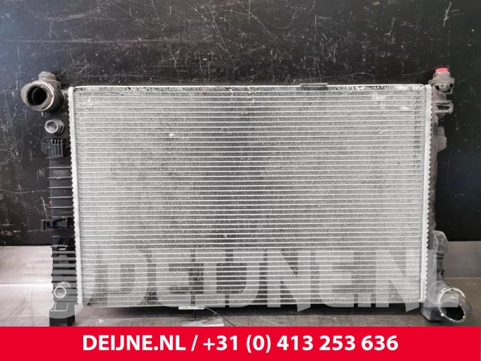 Gebrauchte Kühler Mercedes C (W203) 2.2 C-220 CDI 16V Preis € 60,00 Margenregelung angeboten von van Deijne Onderdelen Uden B.V.