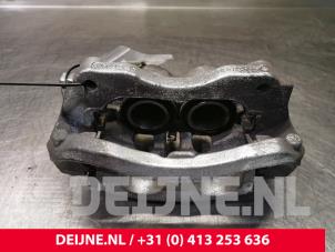Used Front brake calliper, left Opel Movano 2.3 CDTi 16V FWD Price on request offered by van Deijne Onderdelen Uden B.V.