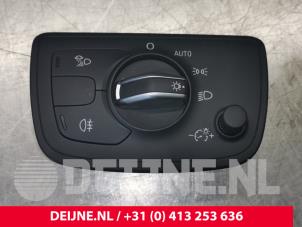 Używane Przelacznik swiatel Audi A6 Avant (C7) 3.0 TDI V6 24V Quattro Cena € 30,00 Procedura marży oferowane przez van Deijne Onderdelen Uden B.V.