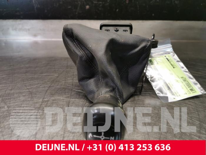Begagnade Växelspak Volkswagen Crafter 2.5 TDI 46/50 LWB Pris € 121,00 Inklusive moms erbjuds av van Deijne Onderdelen Uden B.V.