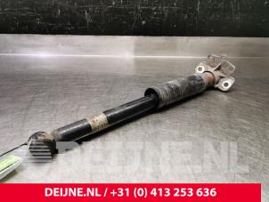 Used Rear shock absorber, right Alfa Romeo MiTo (955) 1.6 JTDm 16V Price € 30,00 Margin scheme offered by van Deijne Onderdelen Uden B.V.