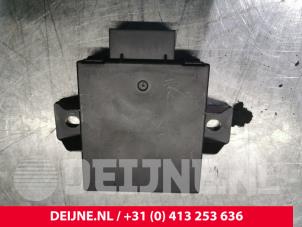 Używane Modul alarmu Porsche Cayenne (9PA) 3.2 V6 24V Cena € 18,00 Procedura marży oferowane przez van Deijne Onderdelen Uden B.V.