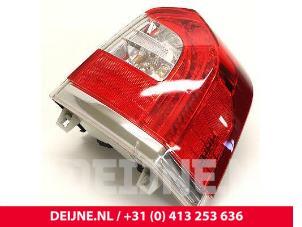 Neue Rücklicht rechts Volvo V70 Preis € 145,20 Mit Mehrwertsteuer angeboten von van Deijne Onderdelen Uden B.V.
