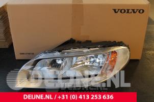 Neue Scheinwerfer links Volvo V70 Preis € 482,79 Mit Mehrwertsteuer angeboten von van Deijne Onderdelen Uden B.V.