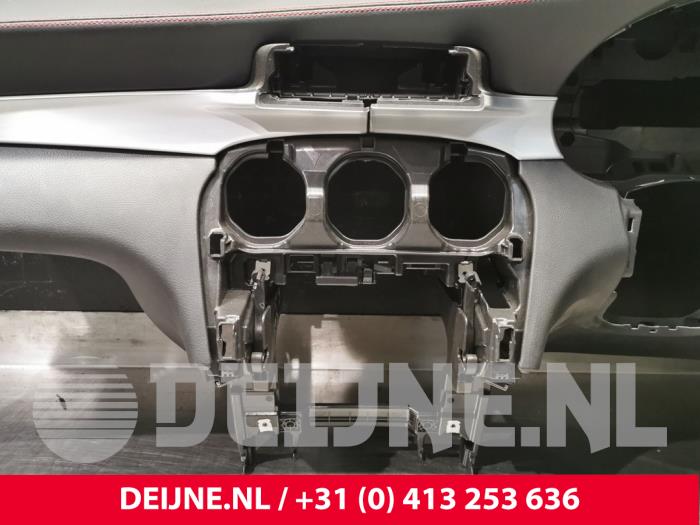 Salpicadero de un Mercedes-Benz GLC (X253) 3.0 43 AMG V6 Turbo 4-Matic 2016