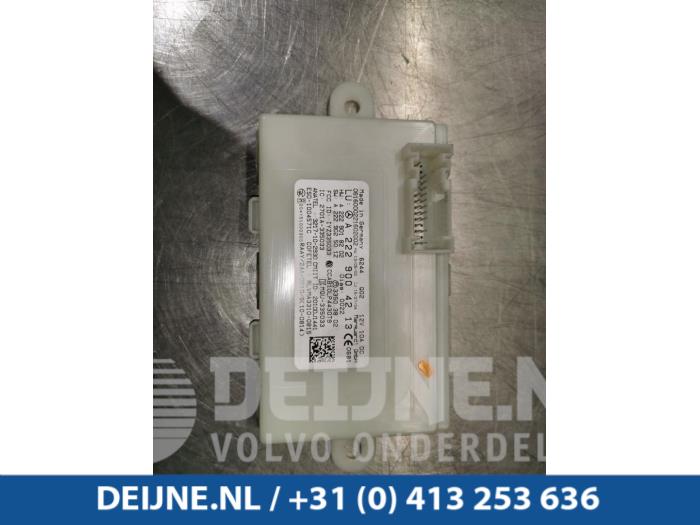 Używane Modul keyless vehicle Mercedes GLC (X253) 3.0 43 AMG V6 Turbo 4-Matic Cena € 80,00 Procedura marży oferowane przez van Deijne Onderdelen Uden B.V.
