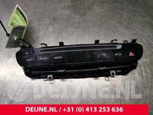 Używane Jednostka multimedialna Mercedes GLC (X253) 3.0 43 AMG V6 Turbo 4-Matic Cena € 175,00 Procedura marży oferowane przez van Deijne Onderdelen Uden B.V.