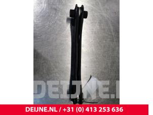 Used Rear lower wishbone, left Seat Leon SC (5FC) 2.0 TDI FR 16V Price € 20,00 Margin scheme offered by van Deijne Onderdelen Uden B.V.