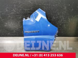 Used Front wing, right Peugeot Boxer (U9) 3.0 HDi 160 Euro 4 Price € 90,75 Inclusive VAT offered by van Deijne Onderdelen Uden B.V.