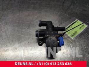 Used Electric heater valve Volvo V60 I (FW/GW) 2.4 D6 20V AWD Twin Engine Plug-in Hybrid Price € 10,00 Margin scheme offered by van Deijne Onderdelen Uden B.V.