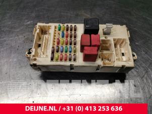 Usagé Boîte à fusibles Citroen Jumper (U9) 2.2 HDi 100 Euro 4 Prix € 54,45 Prix TTC proposé par van Deijne Onderdelen Uden B.V.