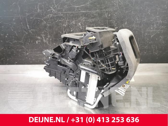 Boîtier chauffage d'un Volvo V60 I (FW/GW) 2.4 D6 20V AWD Twin Engine Plug-in Hybrid 2015