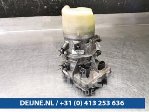 Usagé Pompe de direction Volvo V60 I (FW/GW) 2.4 D6 20V AWD Twin Engine Plug-in Hybrid Prix € 130,00 Règlement à la marge proposé par van Deijne Onderdelen Uden B.V.