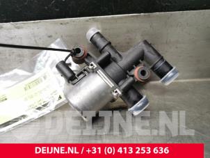 Used Electric heater valve Volvo V60 I (FW/GW) 2.4 D6 20V AWD Twin Engine Plug-in Hybrid Price € 15,00 Margin scheme offered by van Deijne Onderdelen Uden B.V.