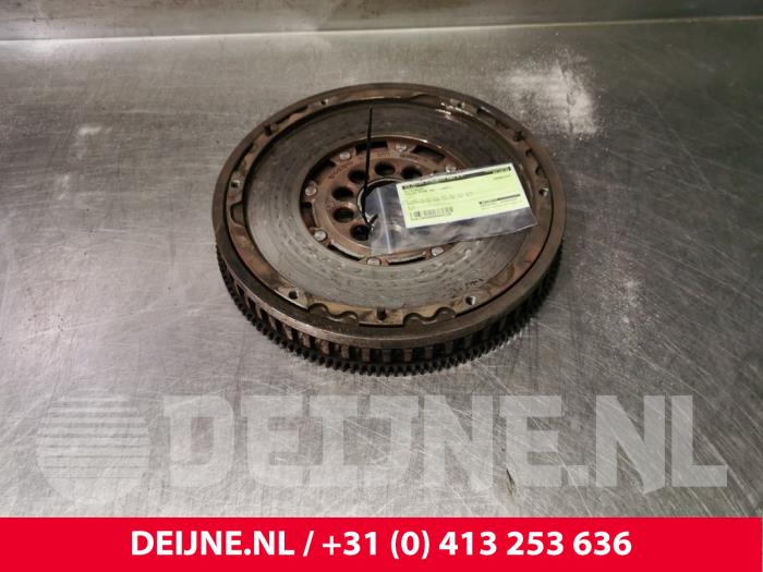 Gebrauchte Schwungrad Volvo XC90 I 2.4 D5 20V Preis € 100,00 Margenregelung angeboten von van Deijne Onderdelen Uden B.V.