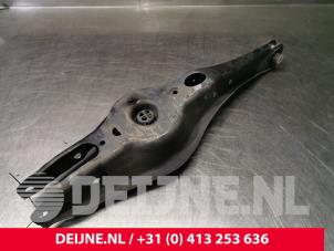 Używane Miseczka sprezyny lewy tyl Volkswagen Golf VII (AUA) 1.4 GTE 16V Cena € 40,00 Procedura marży oferowane przez van Deijne Onderdelen Uden B.V.