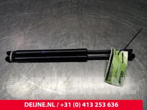 Używane Zestaw amortyzatorów gazowych tylnej klapy BMW 3 serie (E90) 320i 16V Corporate Lease Cena € 30,00 Procedura marży oferowane przez van Deijne Onderdelen Uden B.V.