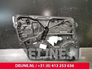Gebrauchte Fenstermechanik 4-türig links vorne Mercedes GLE (W166) 250d 2.0 Preis € 100,00 Margenregelung angeboten von van Deijne Onderdelen Uden B.V.