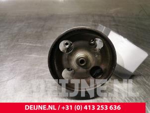 Usagé Pompe de direction Citroen Jumper (U5) 2.2 HDi Prix € 90,75 Prix TTC proposé par van Deijne Onderdelen Uden B.V.