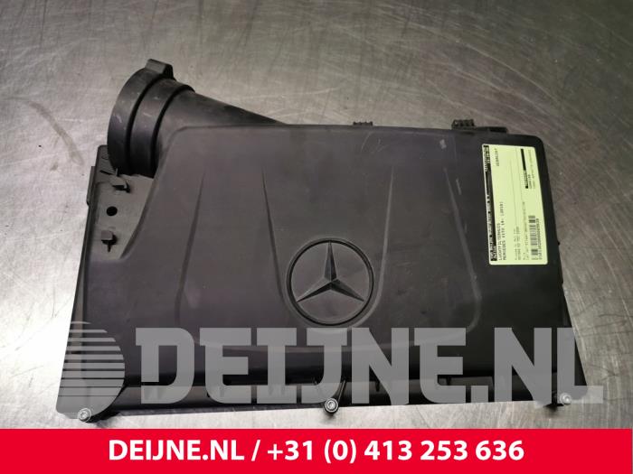 Boîtier filtre à air d'un Mercedes-Benz Vito Tourer (447.7) 2.2 114 CDI 16V 2018
