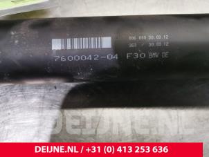 Used Intermediate shaft BMW 3 serie (F30) 320d 2.0 16V EfficientDynamicsEdition Price € 95,00 Margin scheme offered by van Deijne Onderdelen Uden B.V.