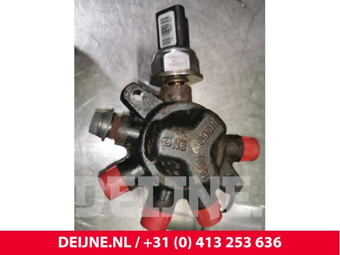 Usagé Système d'injection Ford Transit Connect 1.8 Tddi Prix € 48,40 Prix TTC proposé par van Deijne Onderdelen Uden B.V.