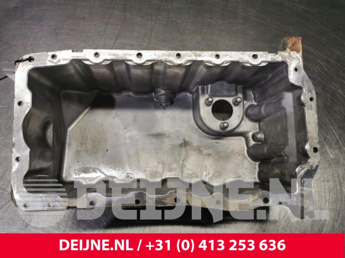 Usagé Couvercle carter Volkswagen Transporter Prix € 108,90 Prix TTC proposé par van Deijne Onderdelen Uden B.V.