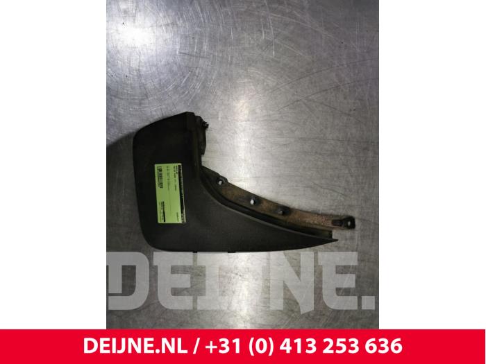 Używane Chlapacz Volvo XC60 II (UZ) 2.0 D4 16V AWD Cena € 20,00 Procedura marży oferowane przez van Deijne Onderdelen Uden B.V.