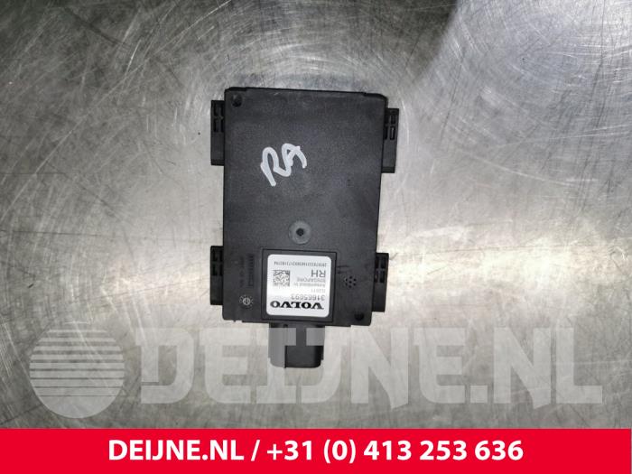 Begagnade ADSM-sensor Volvo XC60 II (UZ) 2.0 D4 16V AWD Pris € 175,00 Marginaltabell erbjuds av van Deijne Onderdelen Uden B.V.