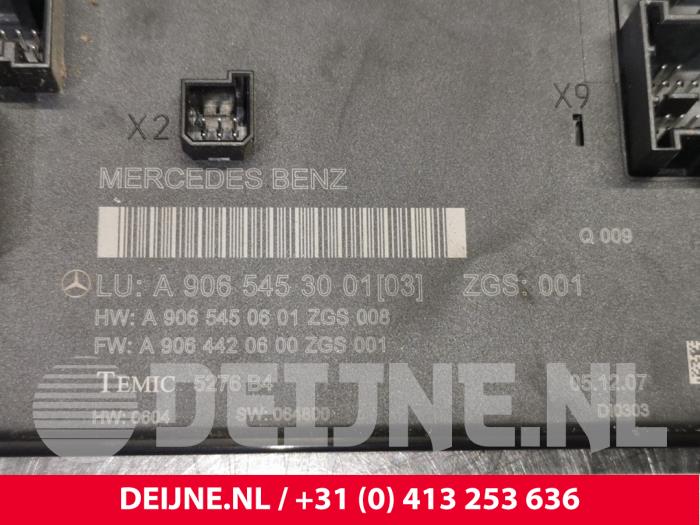Boitier BSI d'un Mercedes-Benz Sprinter 3,5t (906.73) 311 CDI 16V 2008