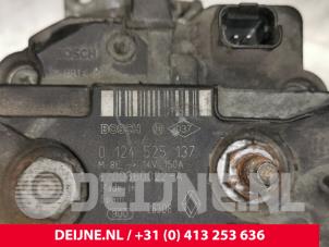 Used Dynamo Opel Movano 2.5 CDTI Price on request offered by van Deijne Onderdelen Uden B.V.