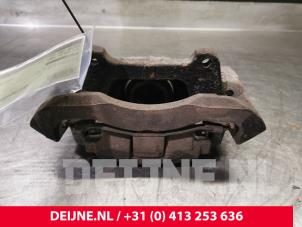 Used Front brake calliper, right Volvo XC90 I 2.4 D5 20V Price on request offered by van Deijne Onderdelen Uden B.V.