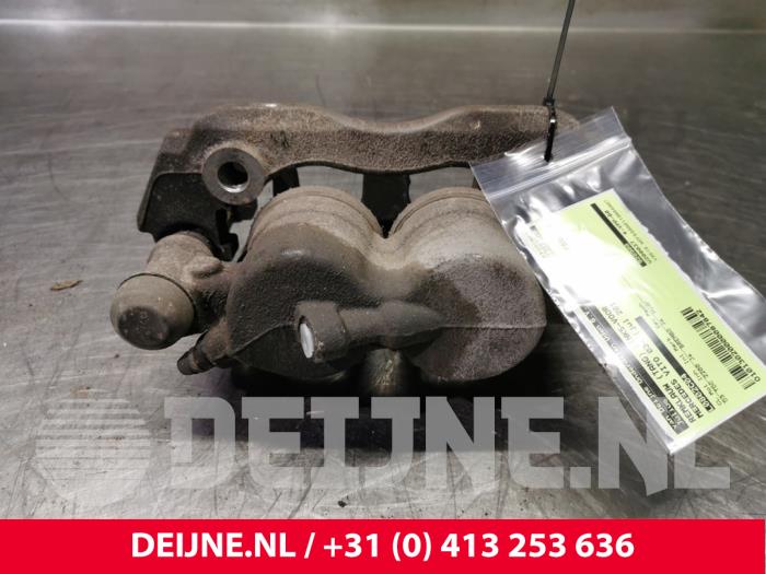 Front brake calliper, left from a Mercedes-Benz Vito (639.6) 2.2 110 CDI 16V Euro 5 2011