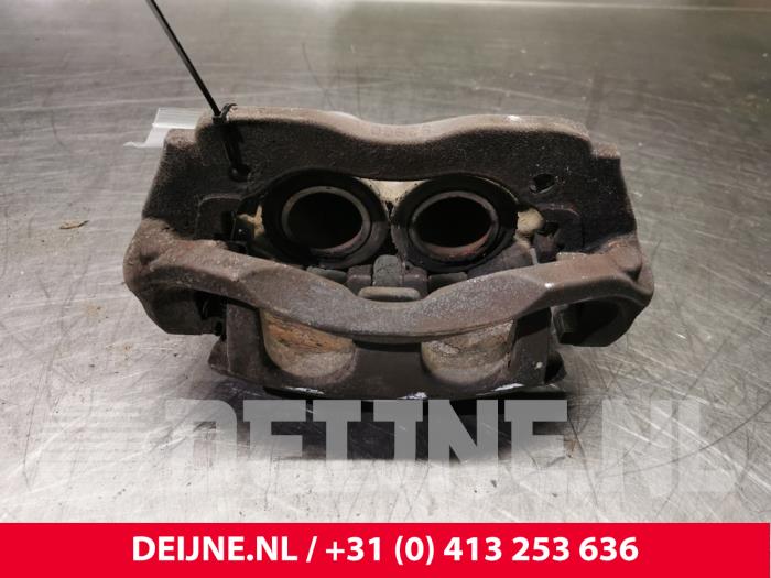 Front brake calliper, left from a Mercedes-Benz Vito (639.6) 2.2 110 CDI 16V Euro 5 2011