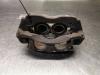 Front brake calliper, left from a Mercedes Vito (639.6), 2003 / 2014 2.2 110 CDI 16V Euro 5, Delivery, Diesel, 2.143cc, 70kW (95pk), RWD, OM651940, 2010-09, 639.601; 639.603; 639.605 2011