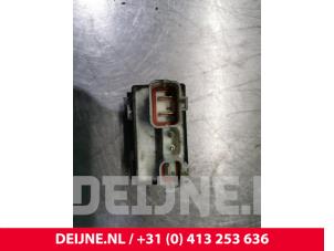 Usagé Ventilateur relais Volvo 940 I Estate 2.3i Prix sur demande proposé par van Deijne Onderdelen Uden B.V.