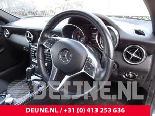 Gebrauchte Licht Schalter Mercedes SLK-Klasse 11- Preis € 40,00 Margenregelung angeboten von van Deijne Onderdelen Uden B.V.