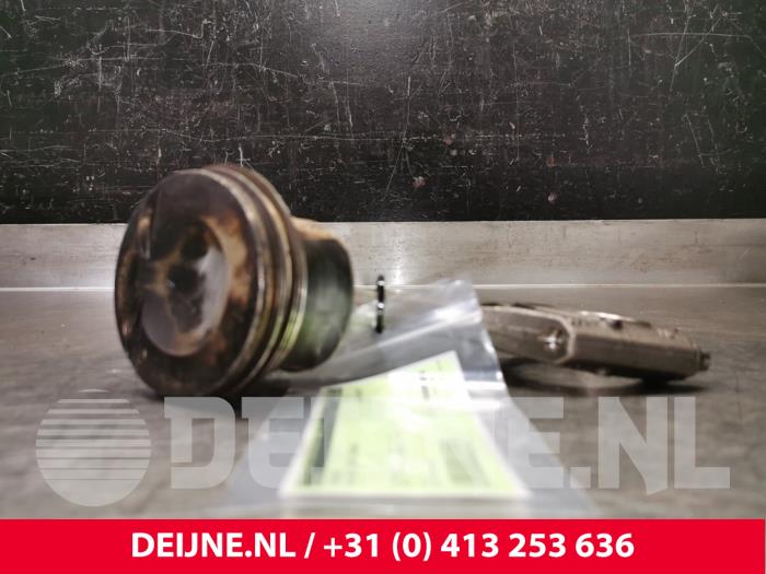 Used Piston Volkswagen Golf Price € 48,40 Inclusive VAT offered by van Deijne Onderdelen Uden B.V.
