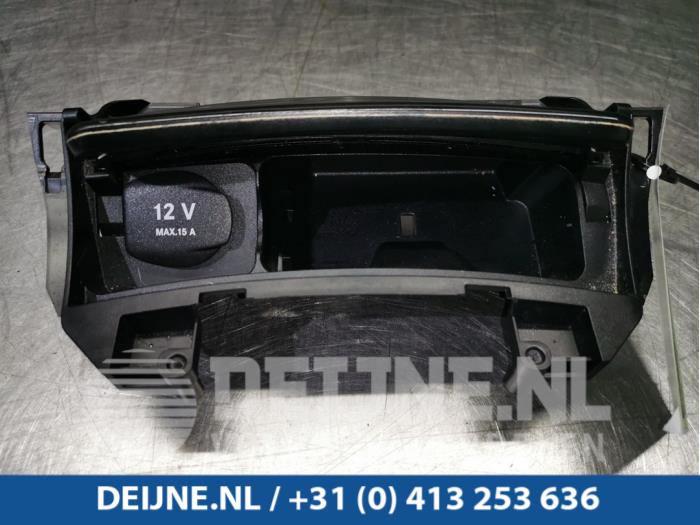 Begagnade Askkopp, fram Mercedes SLK-Klasse 11- Pris € 45,00 Marginaltabell erbjuds av van Deijne Onderdelen Uden B.V.