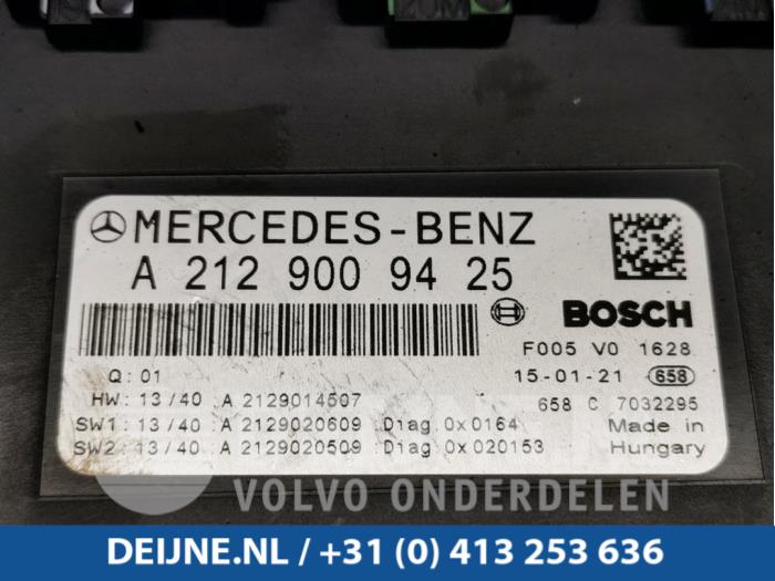 Caja de fusibles de un Mercedes SLK-Klasse 11- 2015